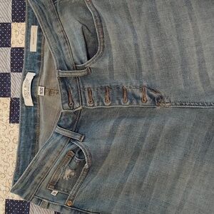 Judy Blue skinny jeans distressed